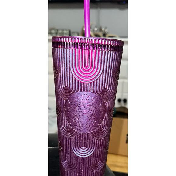 Starbucks 2024 NEW Purple Pearl Shell Mermaid Siren Scales Venti Tumbler 24oz - Picture 1 of 6
